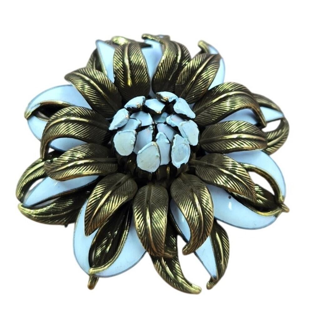 Vintage Gold-Tone/Brass Ornate Flower Brooch/Pin [J25]